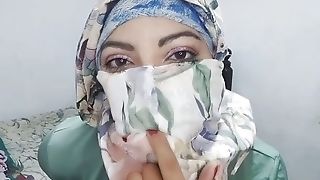 Arab Hijab Wifey Masturabtes Noiselessly To Extreme Orgasm In Niqab Real Squirt While Hubby Away